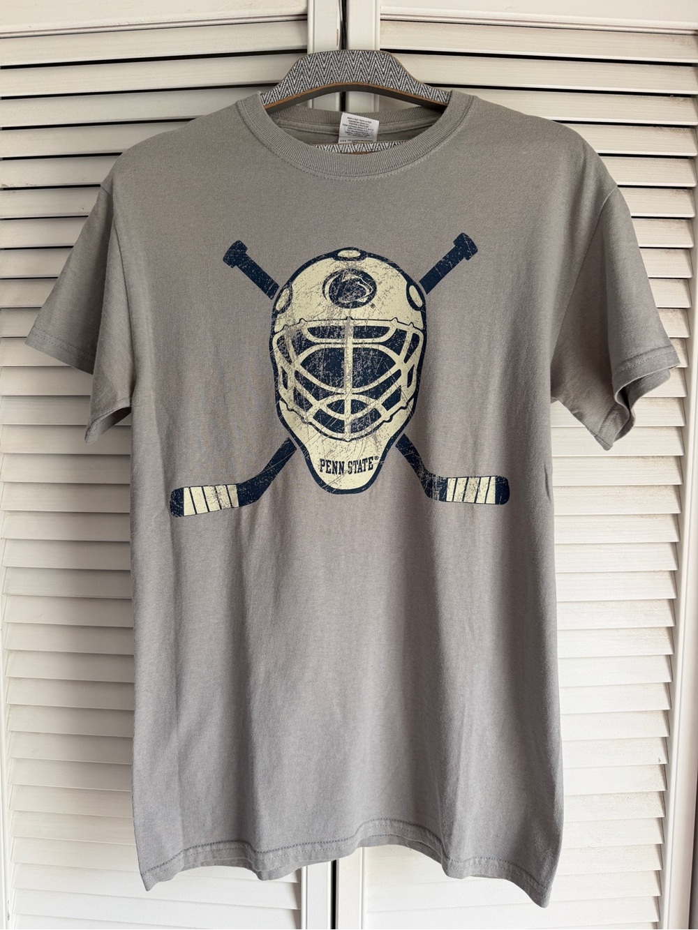 S🐾🏒 Penn State Hockey Gray Short Sleeve T Shirt Unisex PSU Nittany Lions 🐱